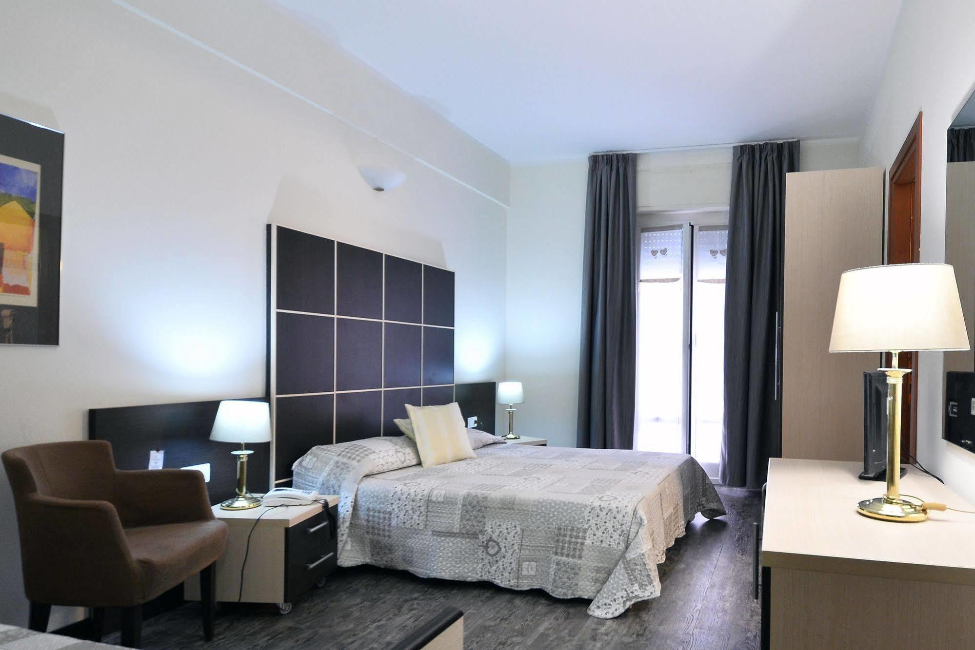 Hotel Ferrari Chiavari