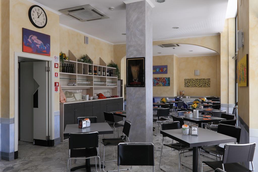 Hotel Ferrari